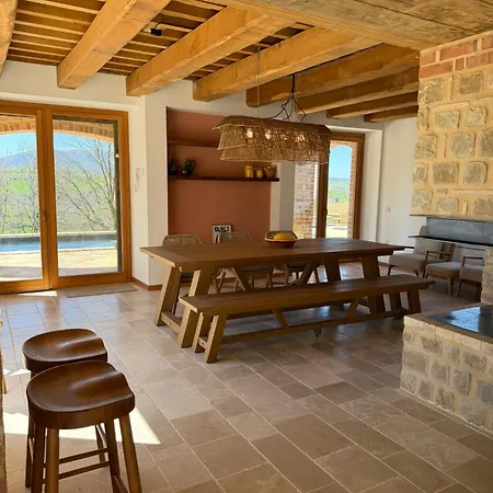 Luxury In Le Marche With Heated Private Pool, Panoramic Sibillini Views And Airco Gualdo di Macerata